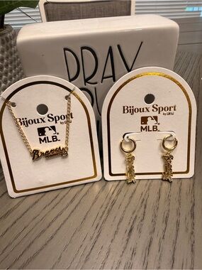 MLB Atlanta Braves Gold Necklace and Earrings Set